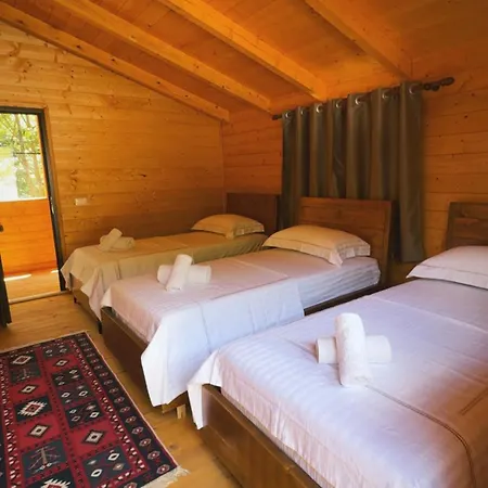 招待所 Bujtina Lindi Rrogam i Shales